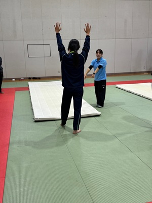 071029　エンジョイスポーツ器械体操01